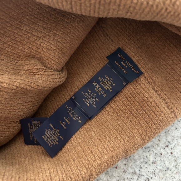 Louis Vuitton Crush Monogram Beanie - Picture 4 of 5
